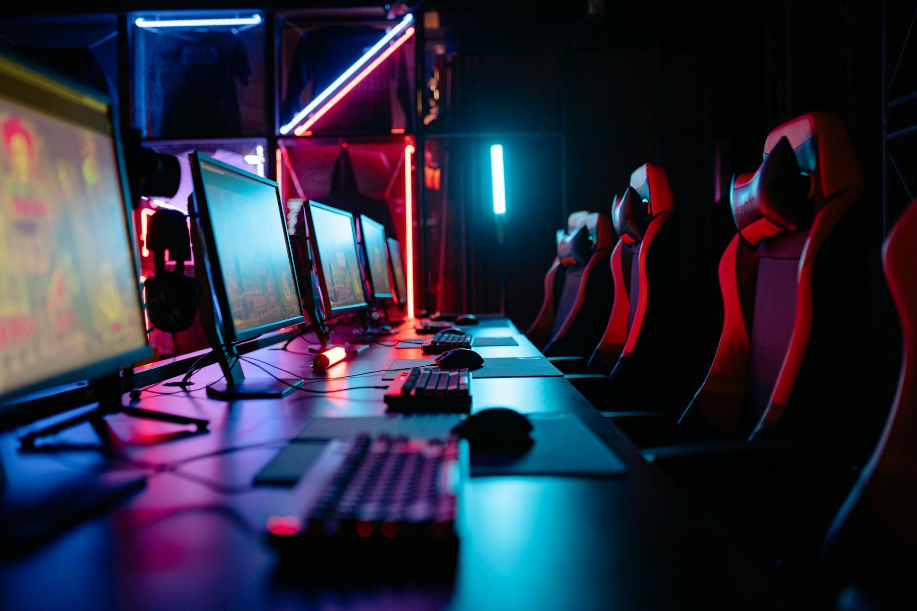 gaming chairs and desks in Dubai